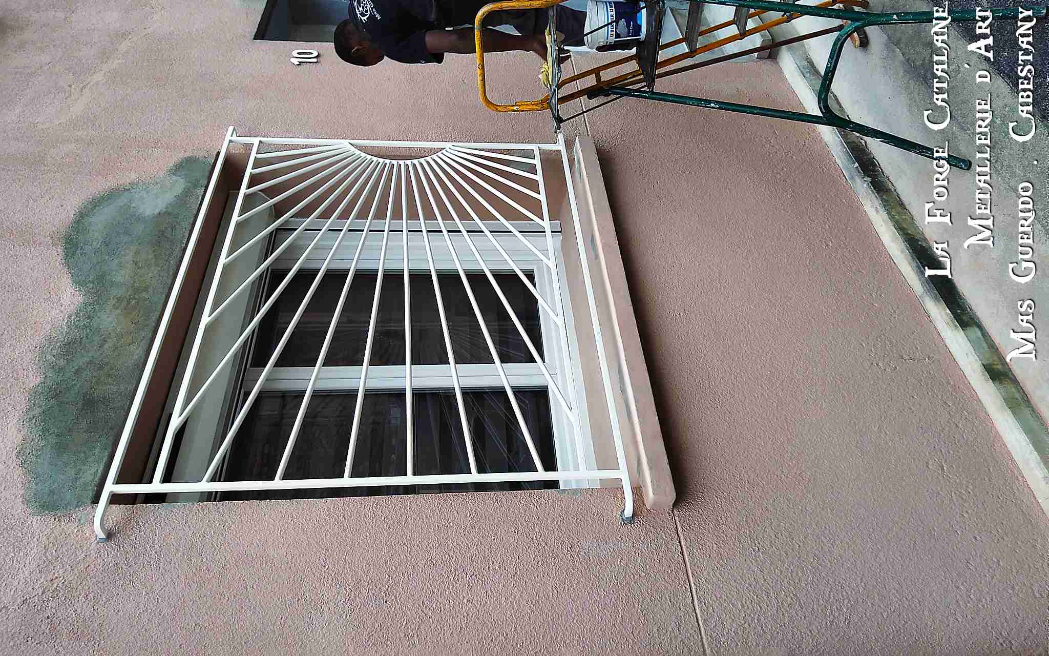 Grille de protection soleil Forge Catalane.jpg